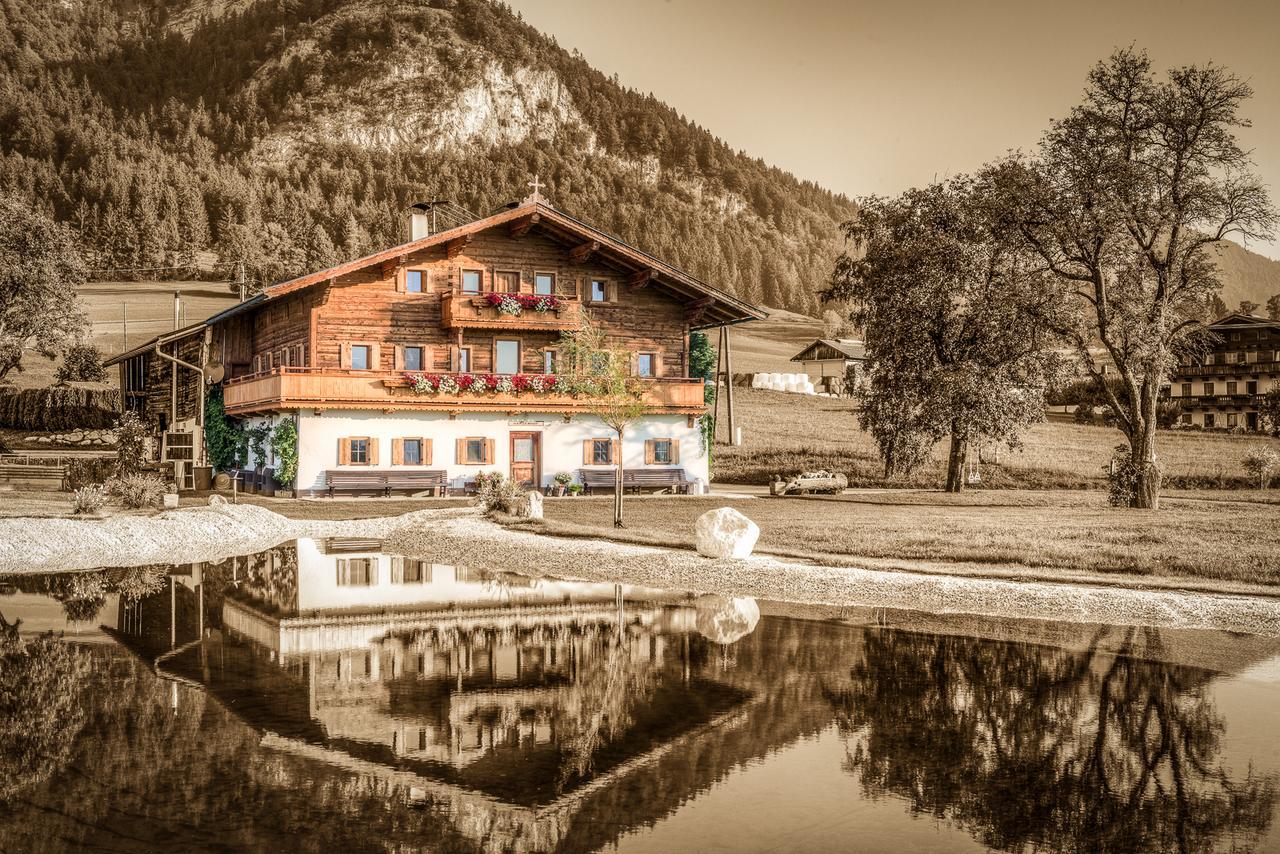 Narzenhof Wellness Chalets, Familien & Luxus Apartments Am Bauernhof Sankt Johann in Tirol Exterior foto